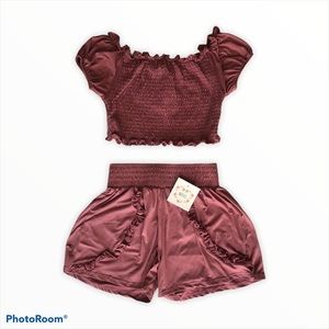 *NEW* 2 piece crop top set - size S